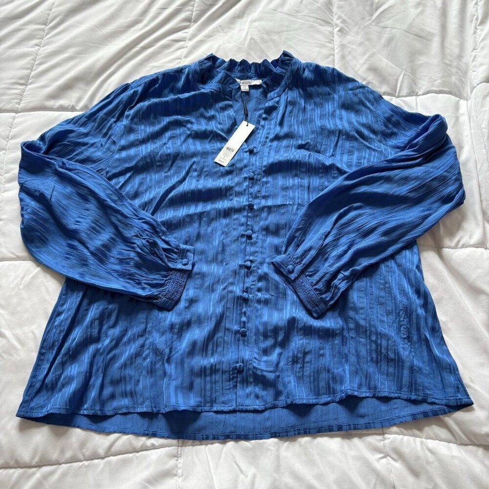 Chicos Womens Size‎ 3 XL Blue Long Sleeve Button Up Top Blouse NWT 89.50 V Neck